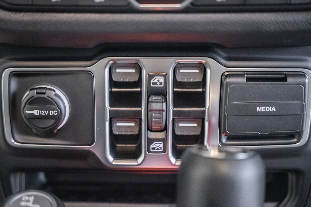 New 2025 Jeep Wrangler Sport S image 23