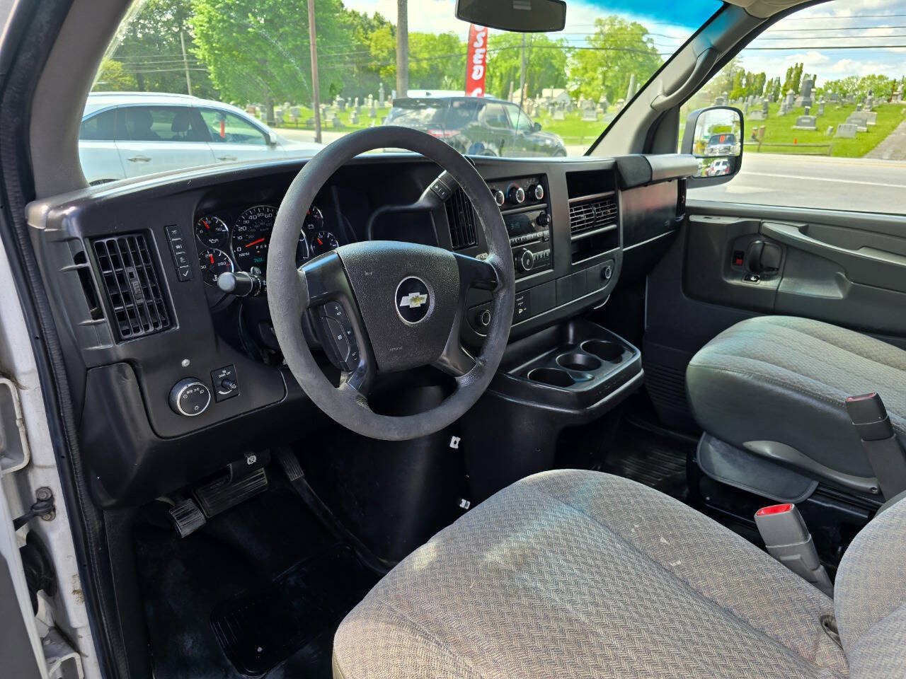 Used 2012 Chevrolet Express 3500 LS RWD image 10