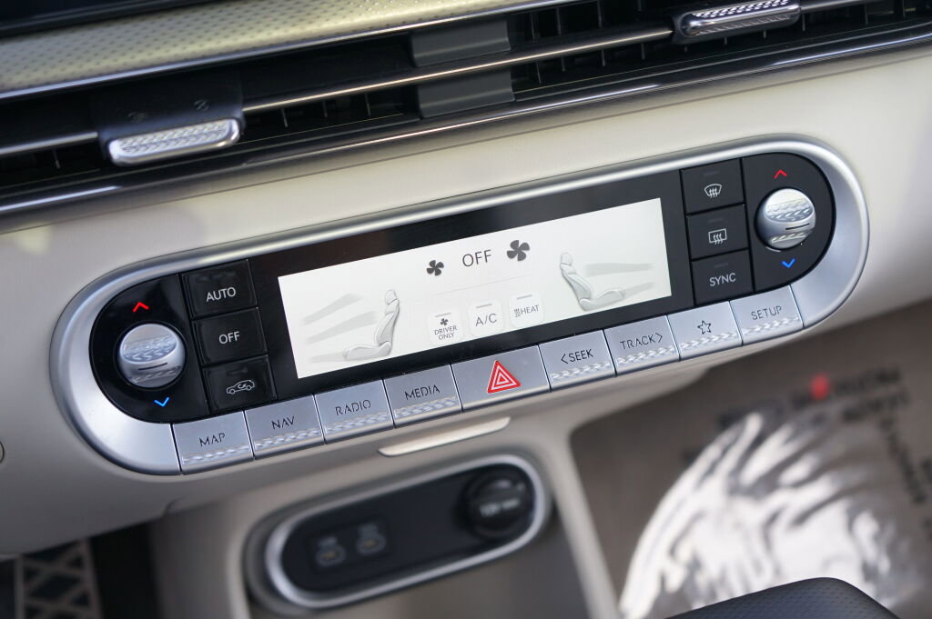 Used 2024 Genesis GV60 Performance image 27