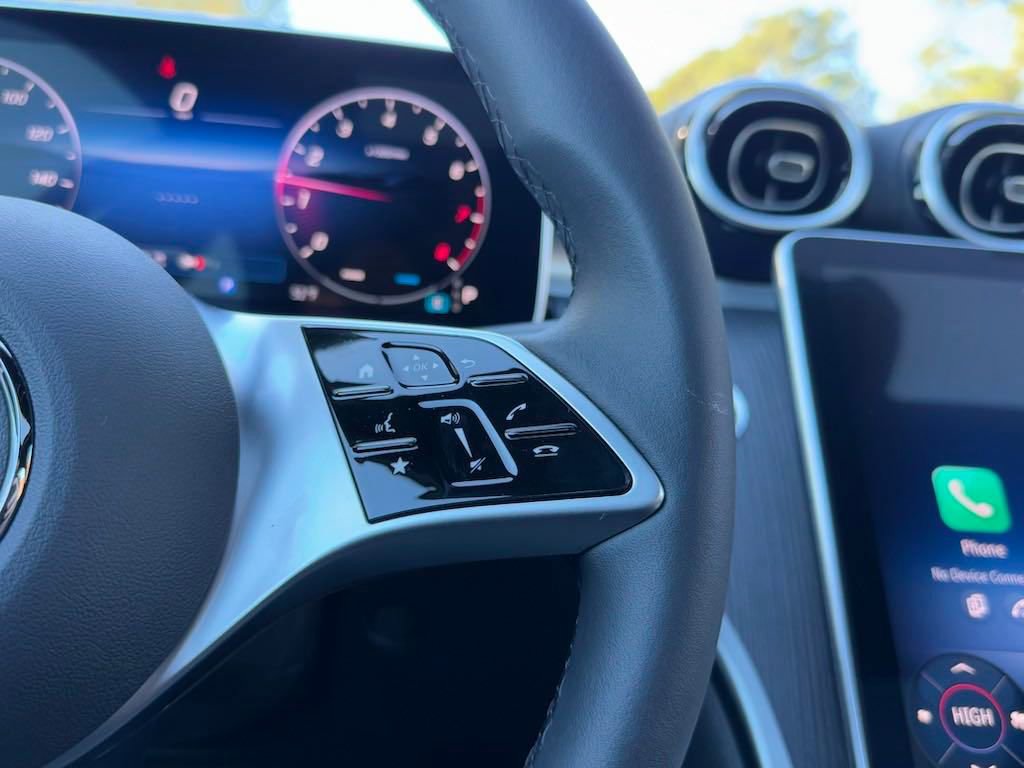 Used 2025 Mercedes-Benz C 300 C 300 image 23