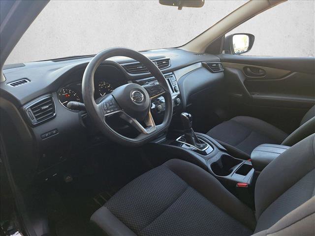 Used 2019 Nissan Rogue Sport S image 10