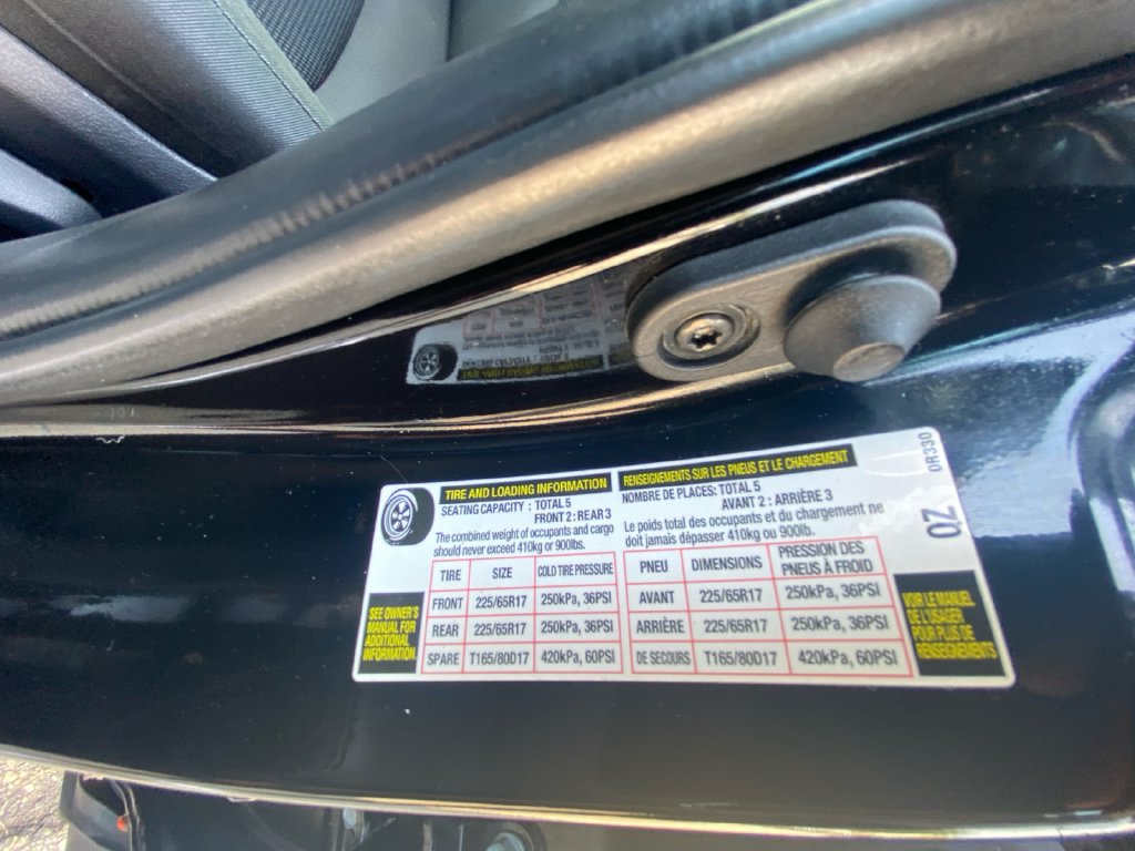 Used 2025 Toyota RAV4 LE AWD/4WD image 29