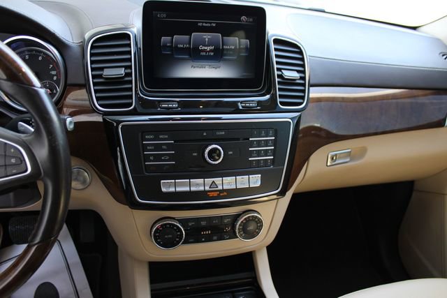 Used 2017 Mercedes-Benz GLS 450 4MATIC image 15