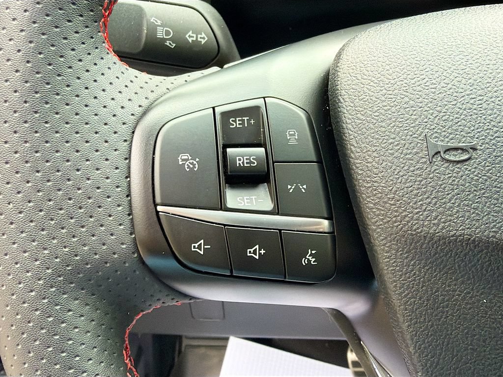 Used 2023 Ford Escape ST-Line Elite w/ Premium Technology Package AWD/4WD image 10