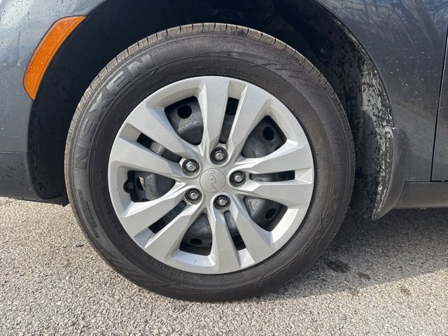 Used 2024 Kia Soul LX image 8