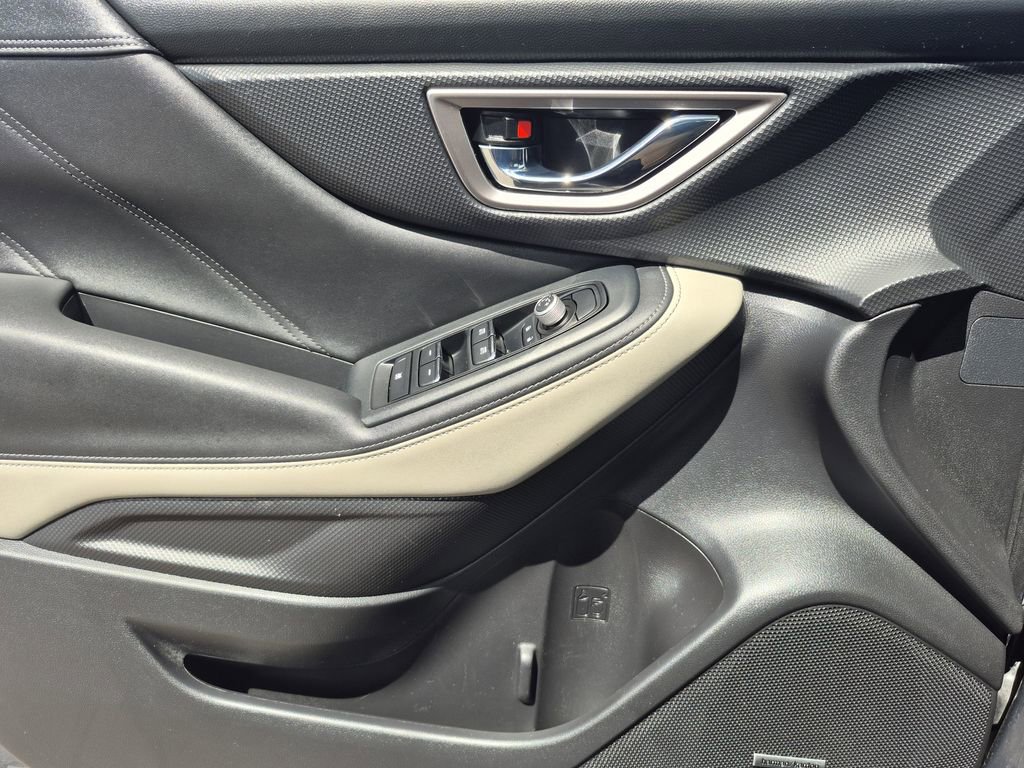 Used 2023 Subaru Forester Limited w/ Popular Package #2 image 7