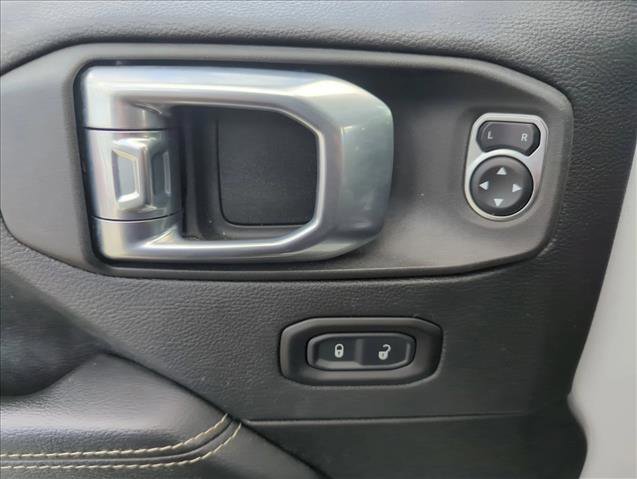 Used 2022 Jeep Wrangler Unlimited Sahara w/ Safety Group image 29