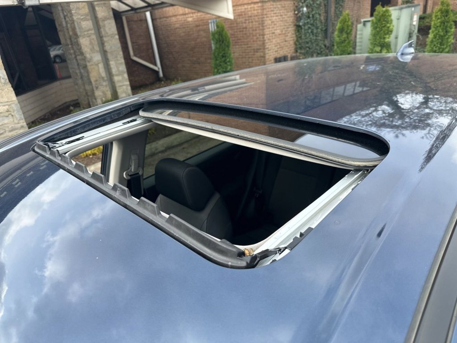 Certified 2023 Honda CR-V EX image 17