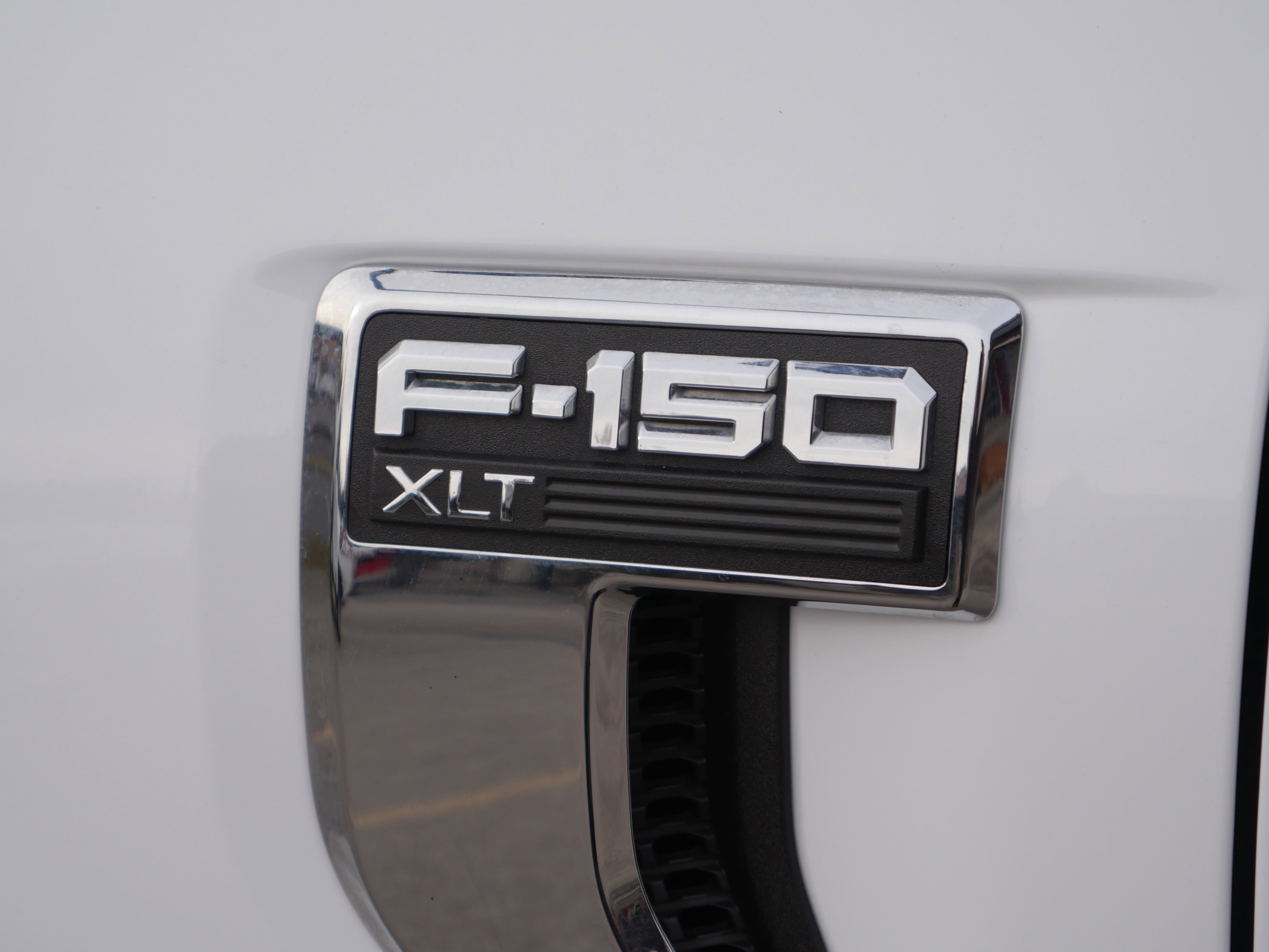 Certified 2023 Ford F150 XLT w/ Equipment Group 302A High image 17