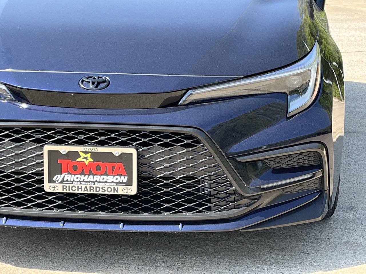 Used 2024 Toyota Corolla XSE FWD image 8