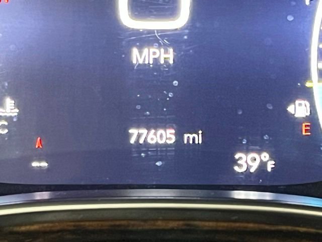 Used 2023 Chrysler Pacifica Limited FWD image 28