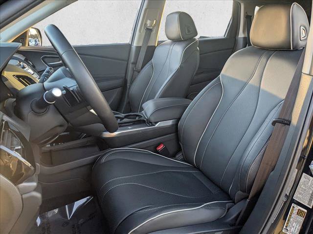 Certified 2025 Acura RDX SH-AWD w/ Advance Package image 17