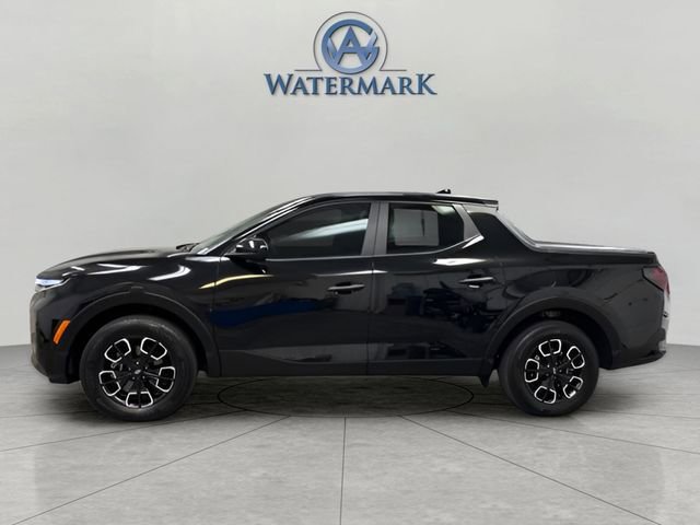 Used 2024 Hyundai Santa Cruz SE image 2