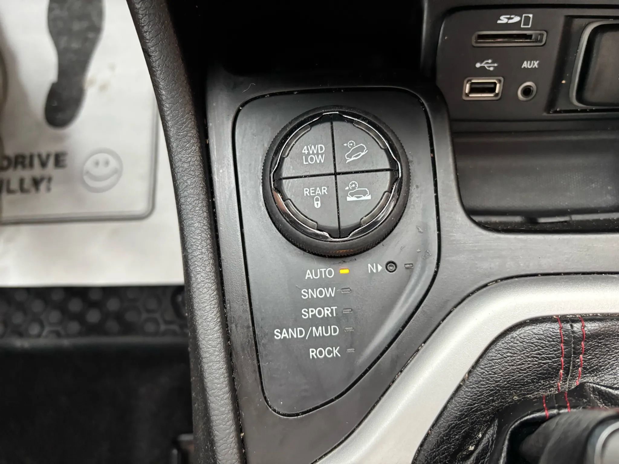 Used 2014 Jeep Cherokee Trailhawk w/ Comfort/Convenience Group image 23