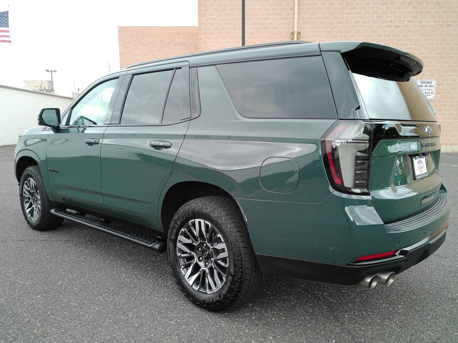 Certified 2026 Chevrolet Tahoe Z71 w/ Z71 Off-Road Package AWD/4WD image 5