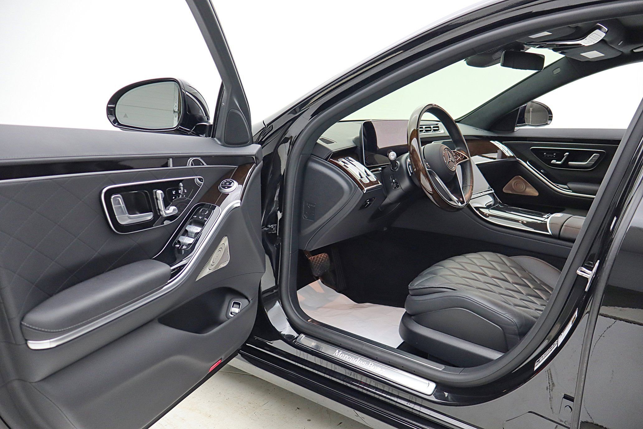 Used 2023 Mercedes-Benz S 580 4MATIC Sedan image 38