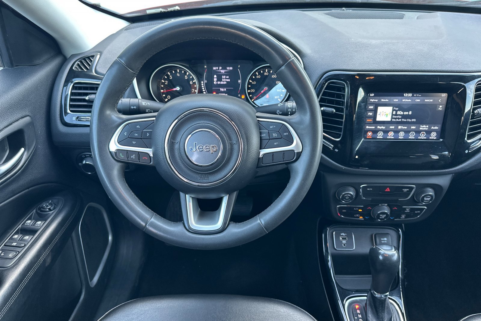 Used 2021 Jeep Compass Latitude image 14