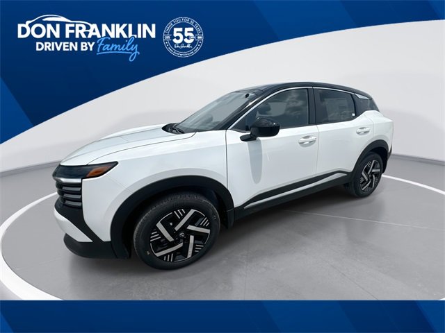 New 2025 Nissan Kicks SV