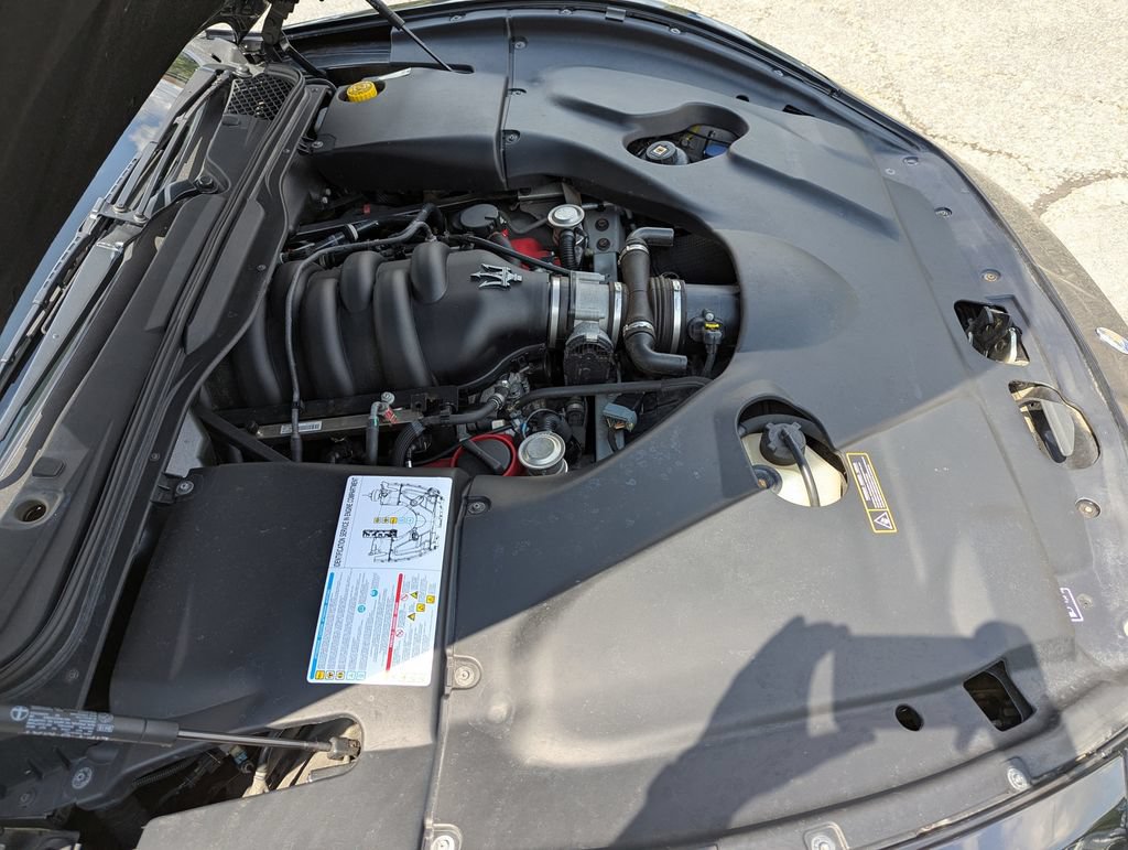 Used 2011 Maserati GranTurismo Convertible RWD image 45