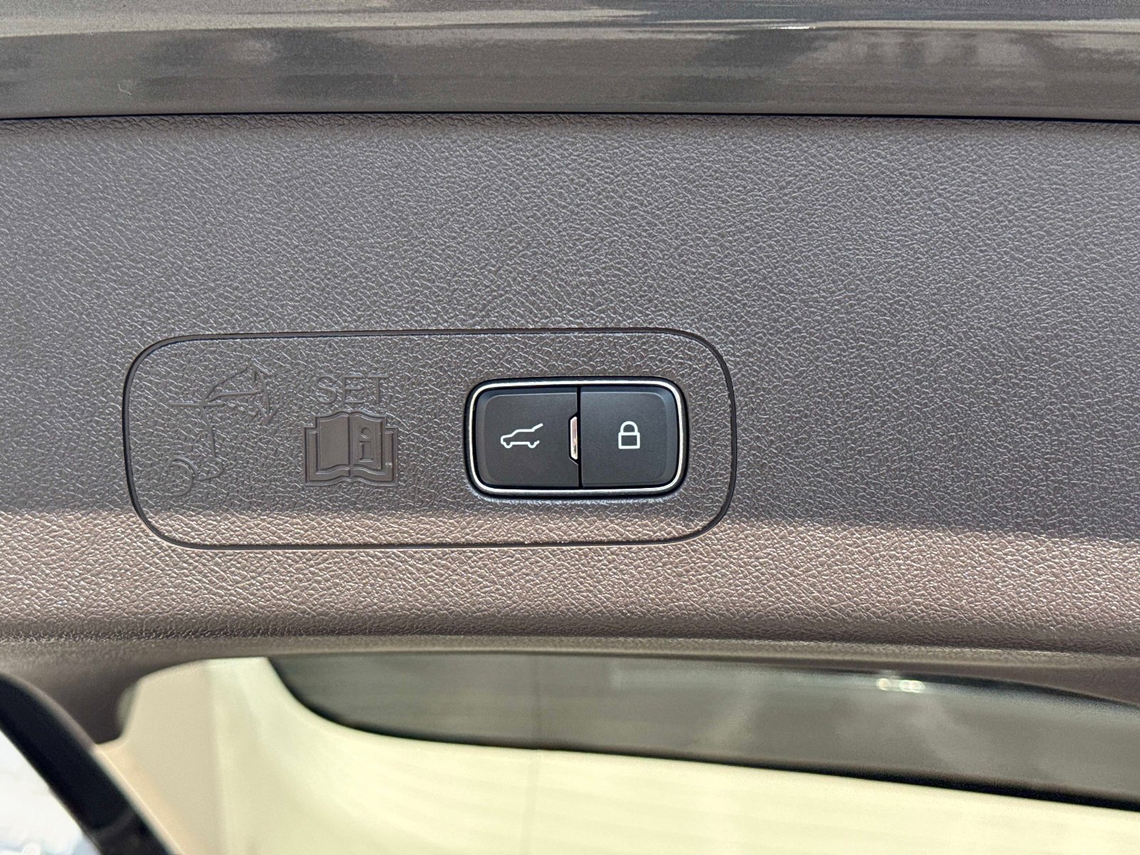 Used 2023 Lincoln Aviator Black Label w/ Dynamic Handling Package image 14