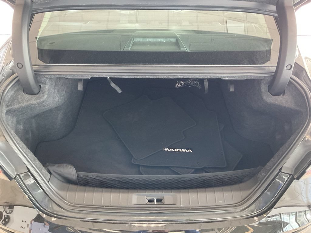 Used 2023 Nissan Maxima SV w/ Floor Mat Group FWD image 21