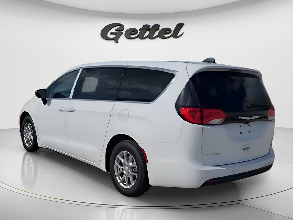 New 2026 Chrysler Voyager LX FWD image 6