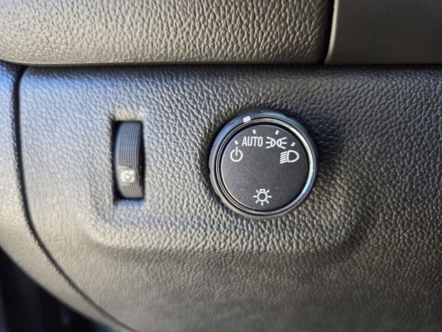 Used 2018 Chevrolet Colorado LT w/ Safety Package image 23