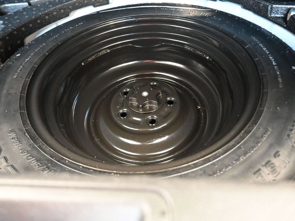 Used 2022 Nissan Rogue Sport S image 43