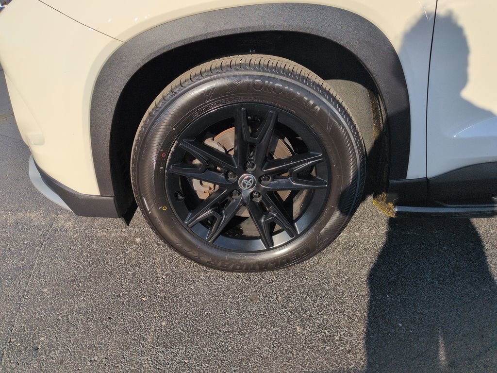 Certified 2024 Toyota Grand Highlander AWD Hybrid image 27