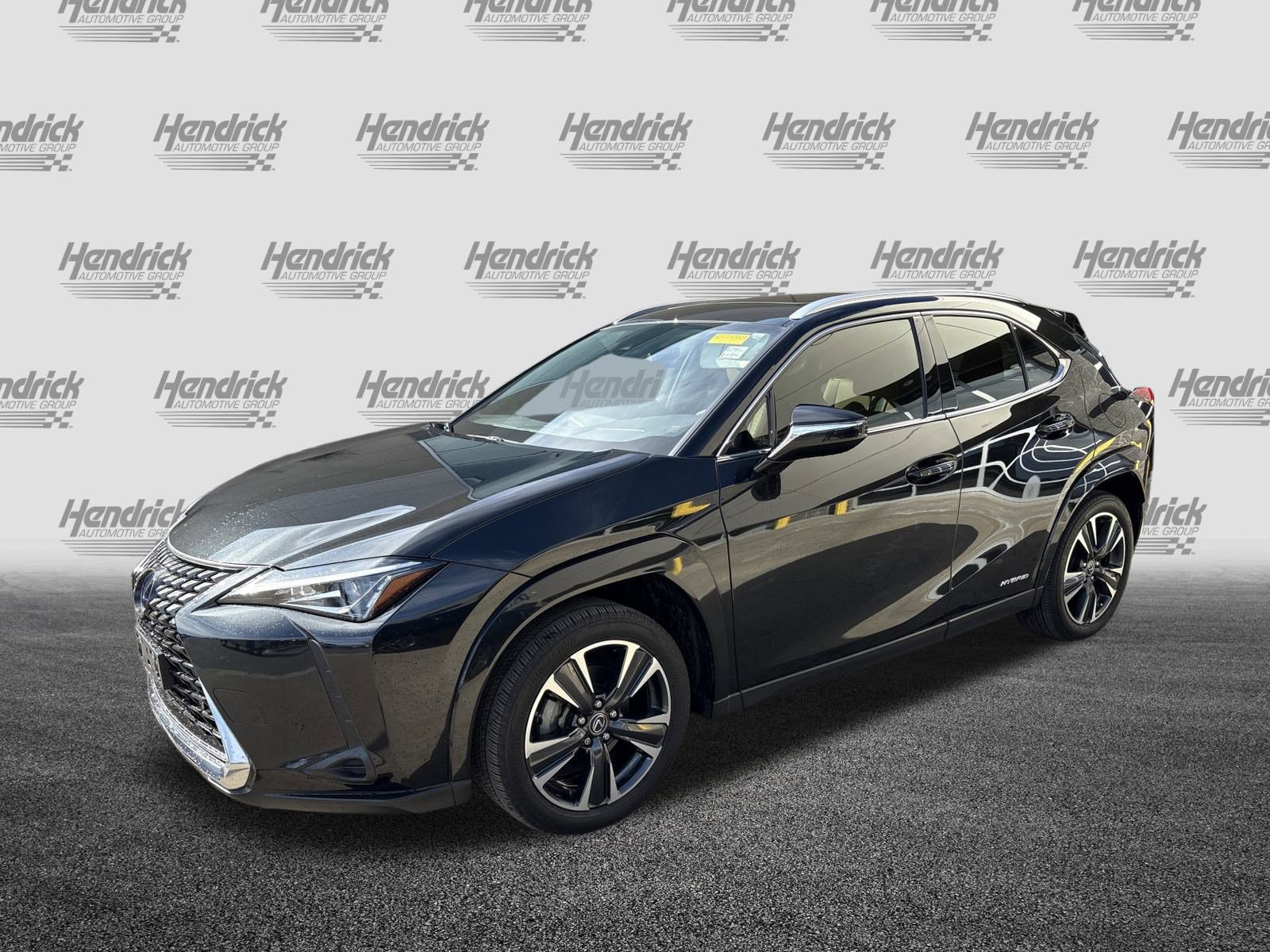 Used 2022 Lexus UX 250h w/ Premium Package image 5