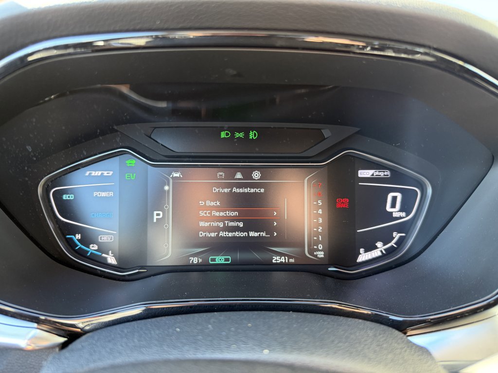 Used 2022 Kia Niro EX image 20