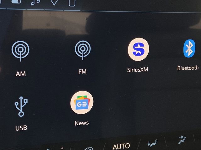 New 2026 Chevrolet Equinox EV LT FWD image 5