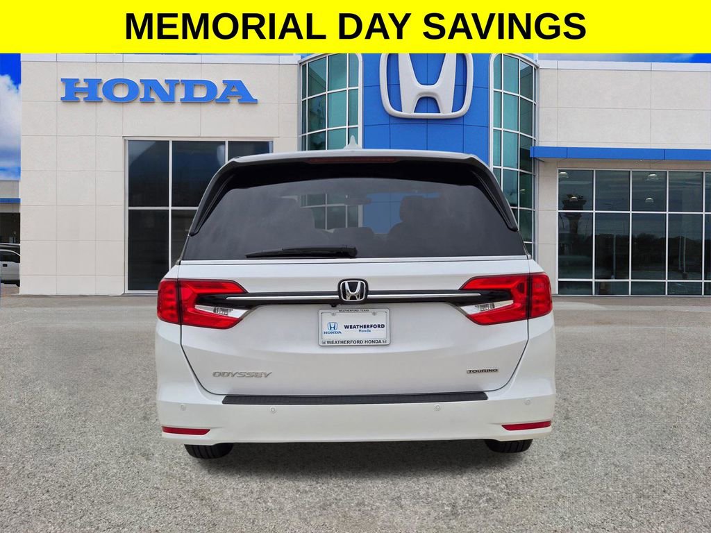 Used 2024 Honda Odyssey Touring image 4