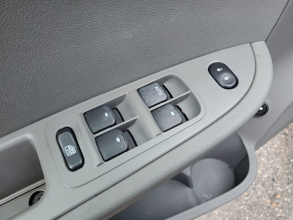 Used 2009 Chevrolet Malibu LS FWD image 15