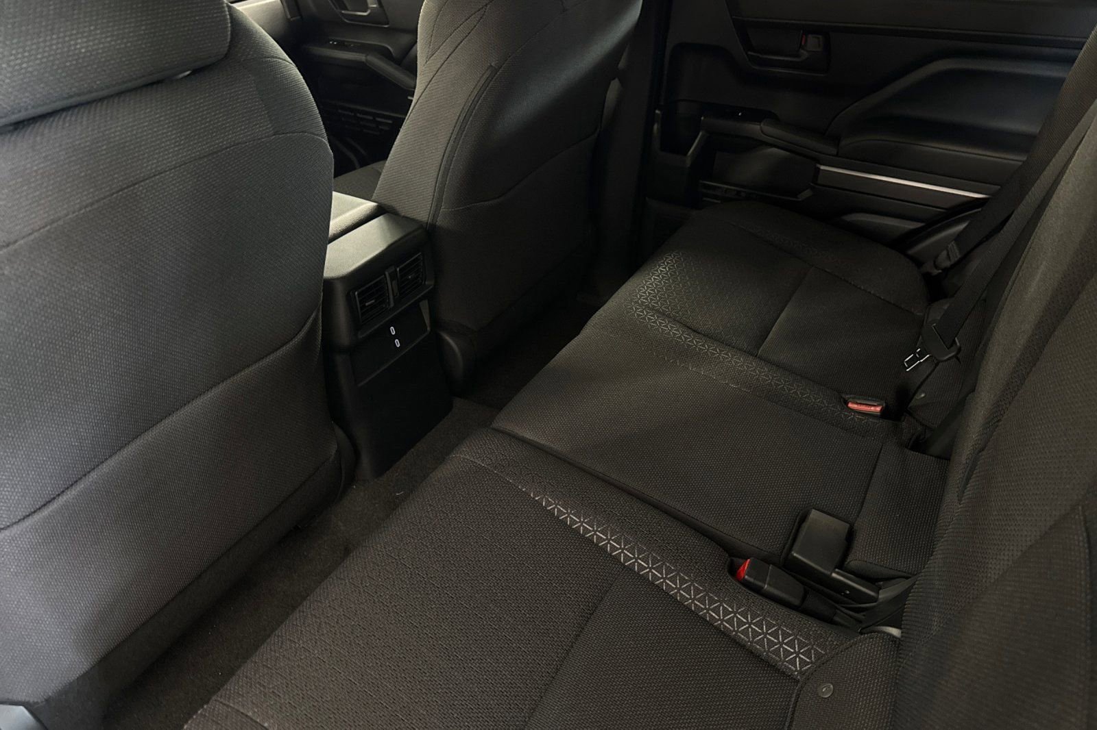New 2026 Toyota 4Runner SR5 AWD/4WD image 13