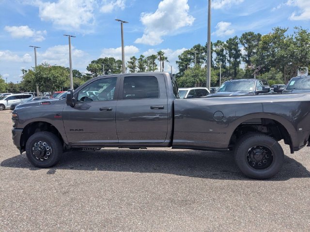 New 2026 RAM 3500 Big Horn AWD/4WD image 7