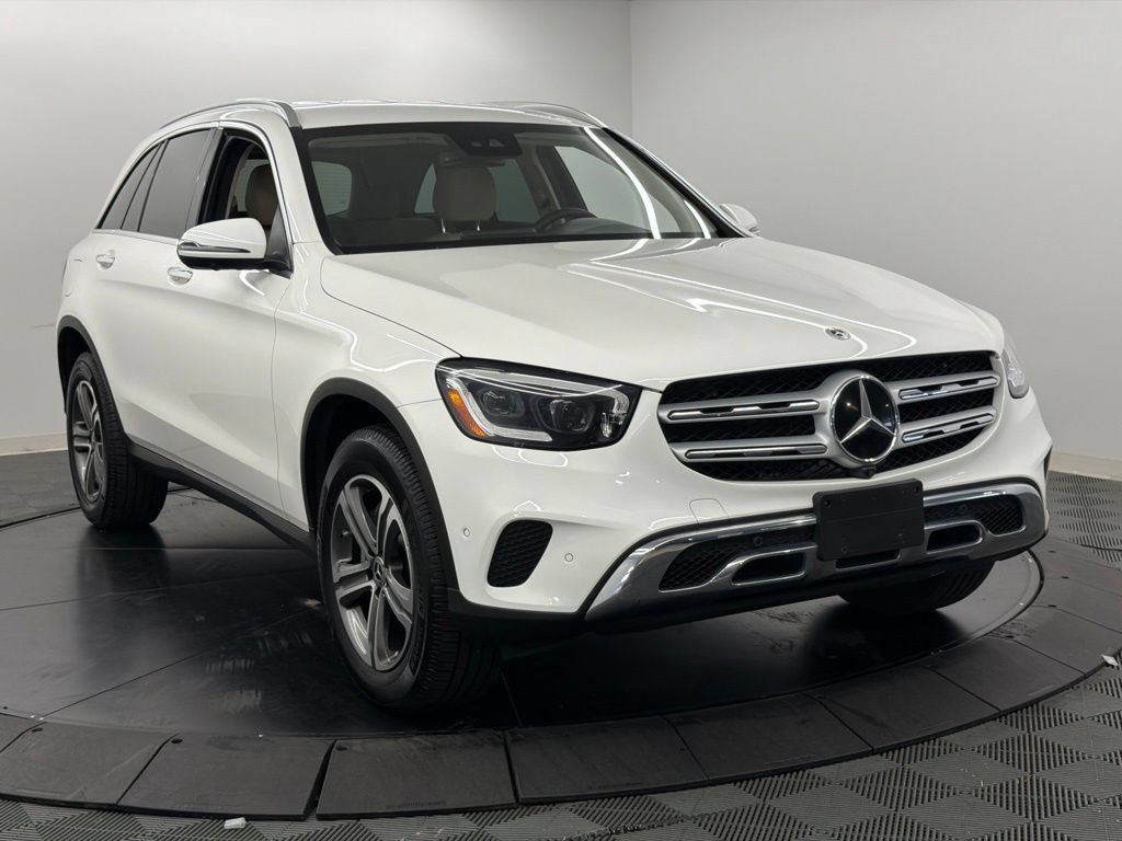 Used 2022 Mercedes-Benz GLC 300 w/ Premium Package Lite image 8