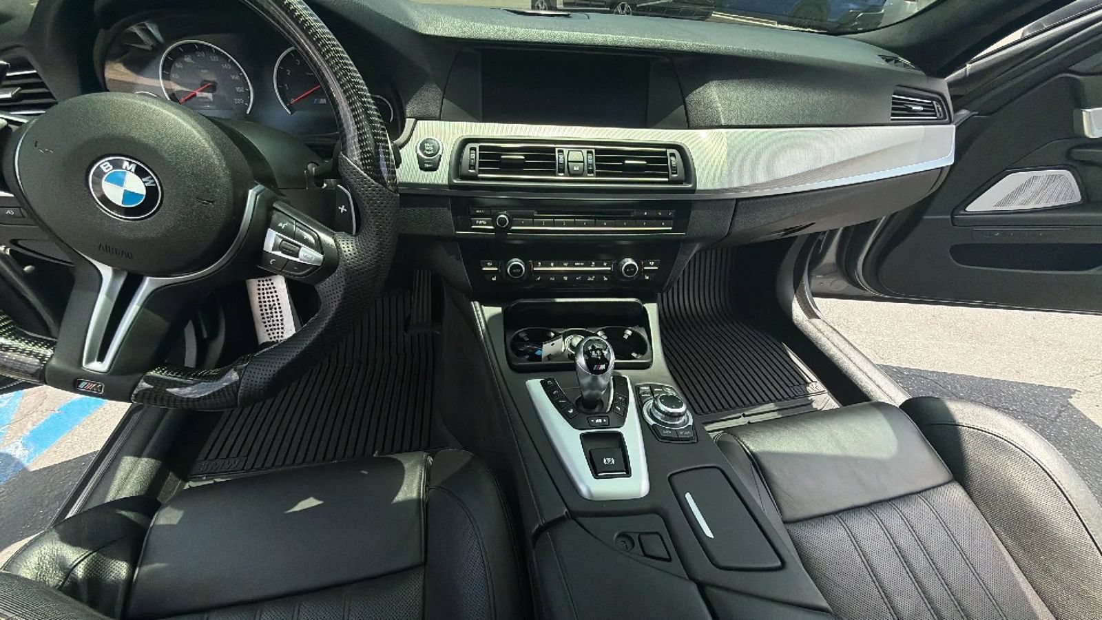 Used 2013 BMW M5 RWD image 17