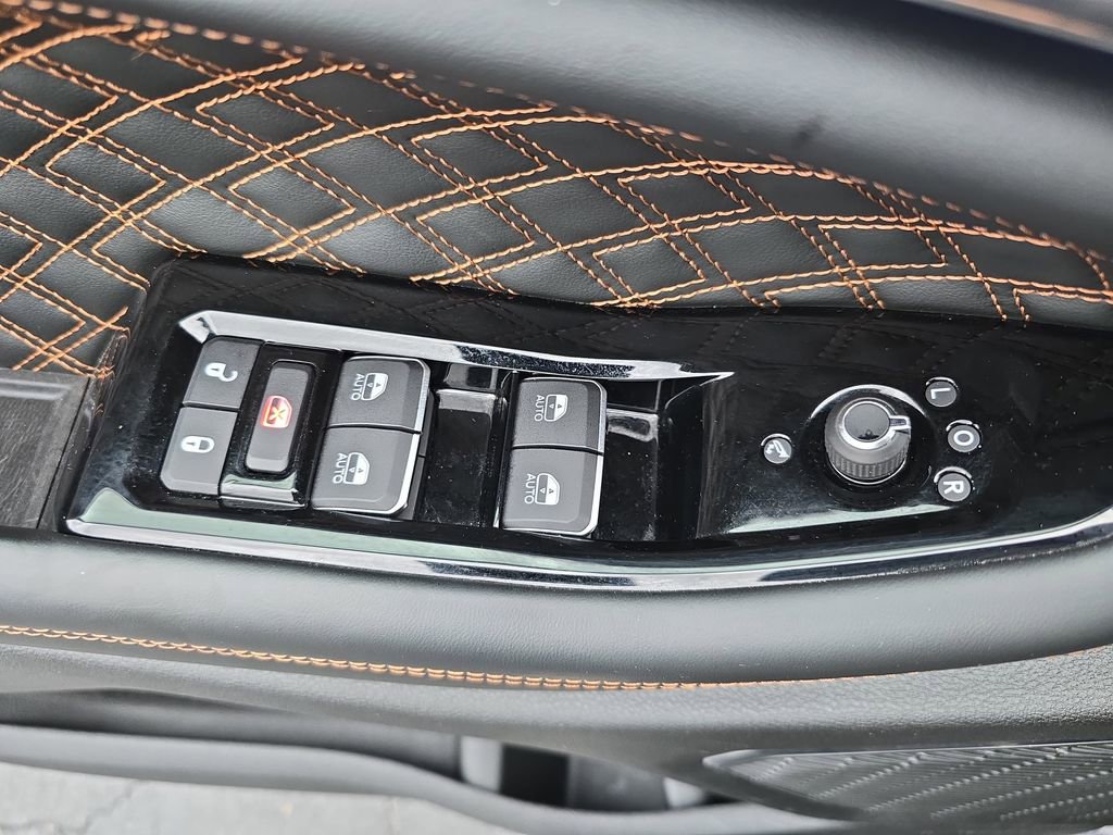 Used 2025 Jeep Grand Cherokee Summit AWD/4WD image 29