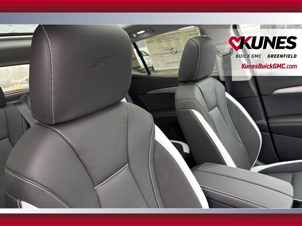 New 2026 Buick Envision Sport Touring image 39