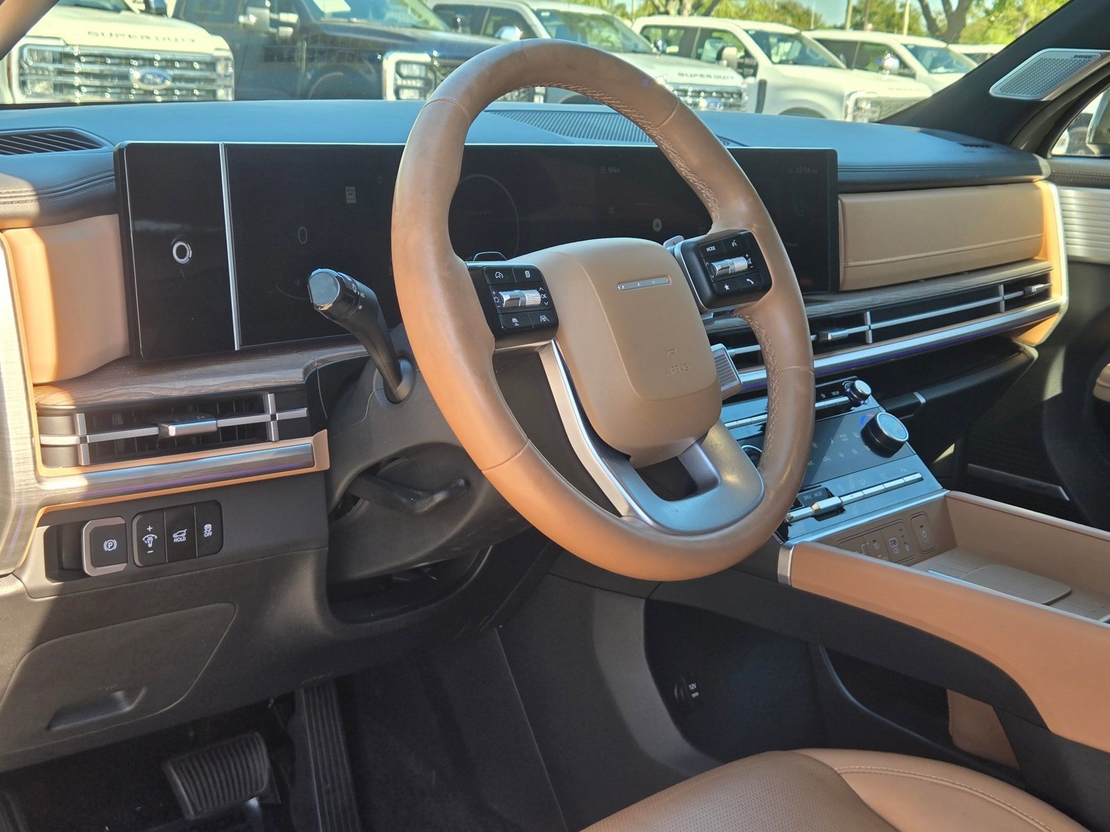 Used 2024 Hyundai Santa Fe Limited image 4