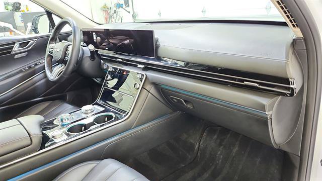 Used 2025 Genesis GV80 2.5T Standard AWD/4WD image 25