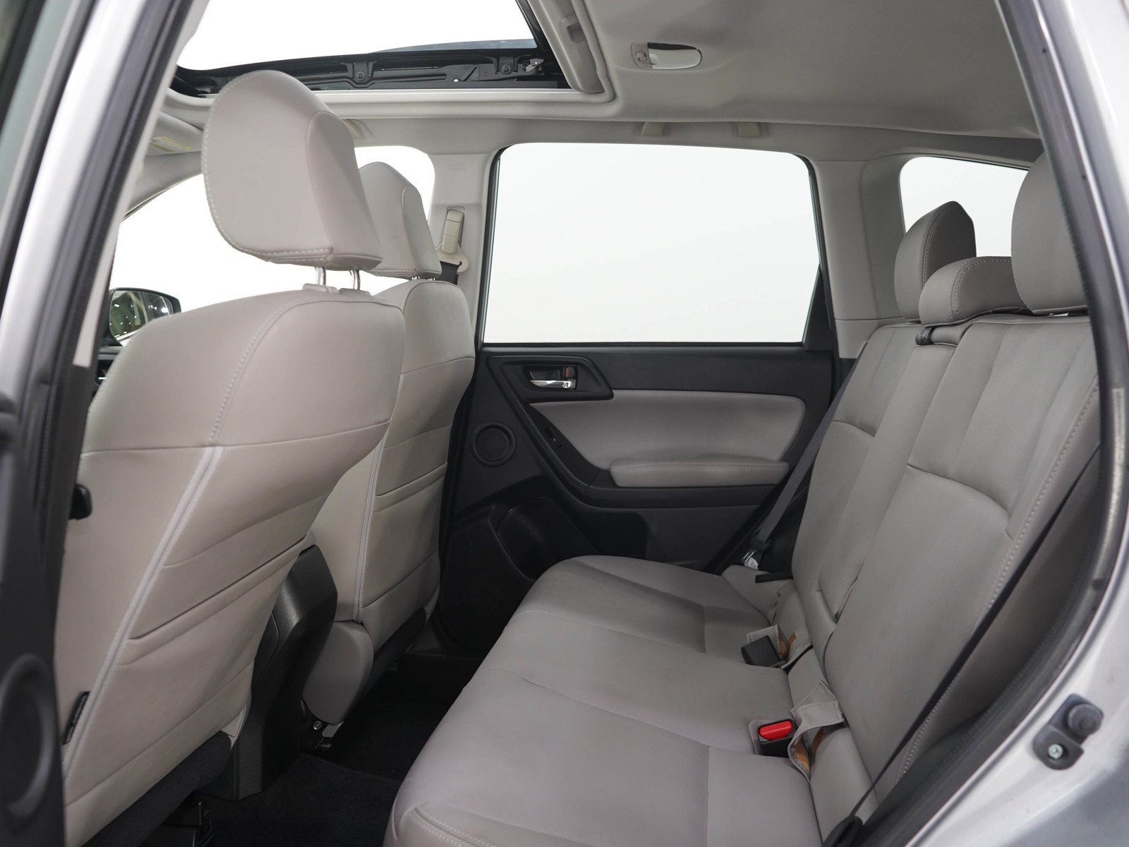 Used 2015 Subaru Forester 2.5i Touring w/ Eyesight & Navigation System AWD/4WD image 15