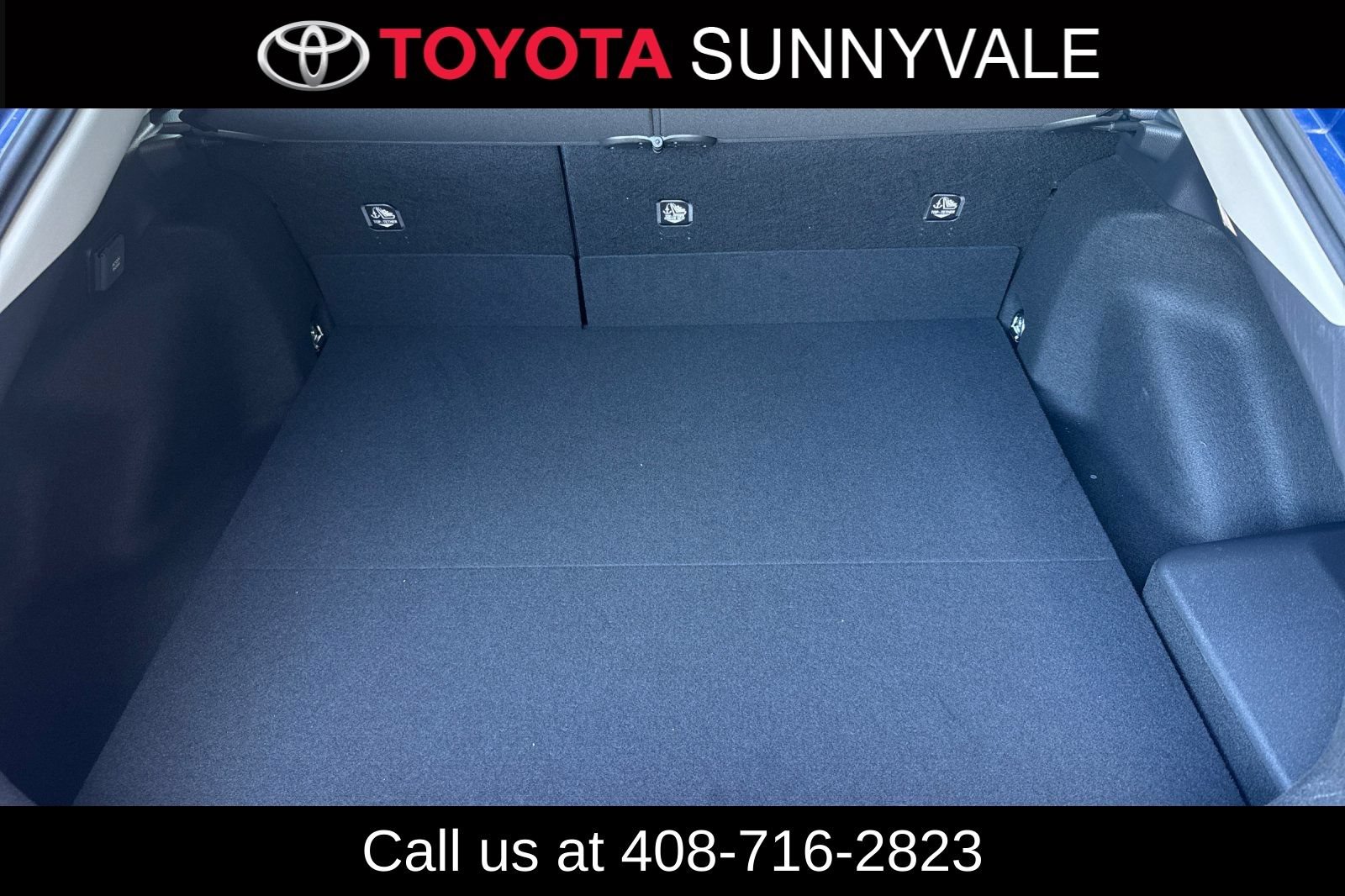 Used 2026 Toyota Prius Plug-In Hybrid FWD image 19