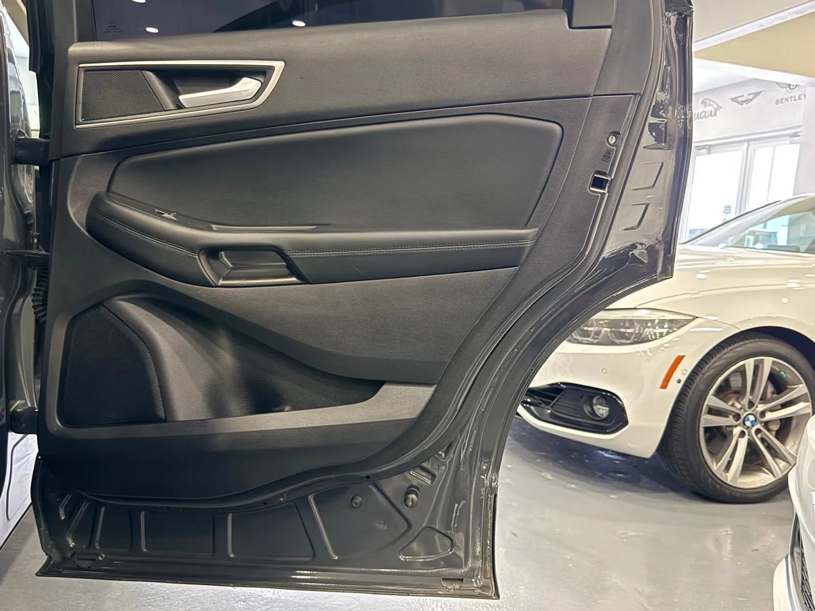 Used 2021 Ford Edge SEL FWD image 33