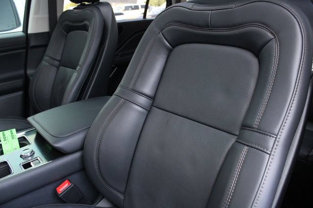 New 2026 Lincoln Aviator Reserve AWD/4WD image 6