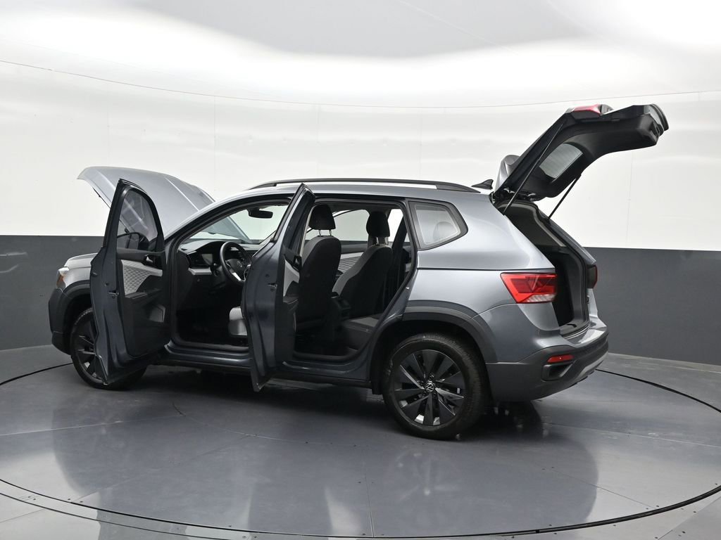Used 2024 Volkswagen Taos S FWD image 34