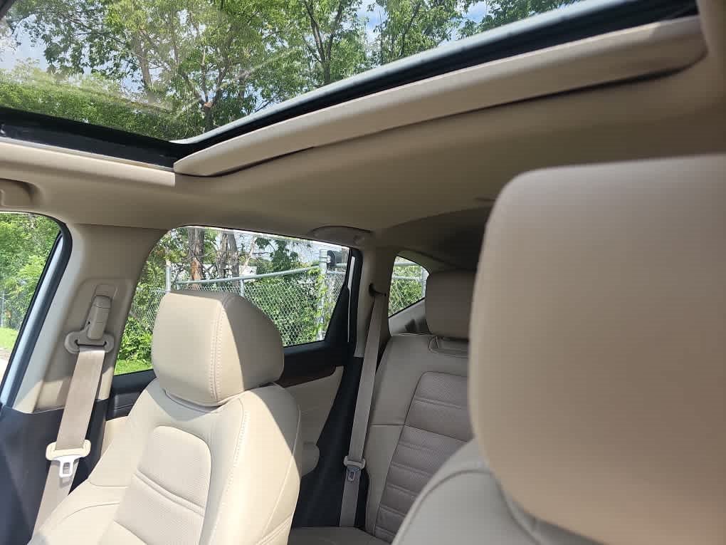 Used 2017 Honda CR-V EX image 9
