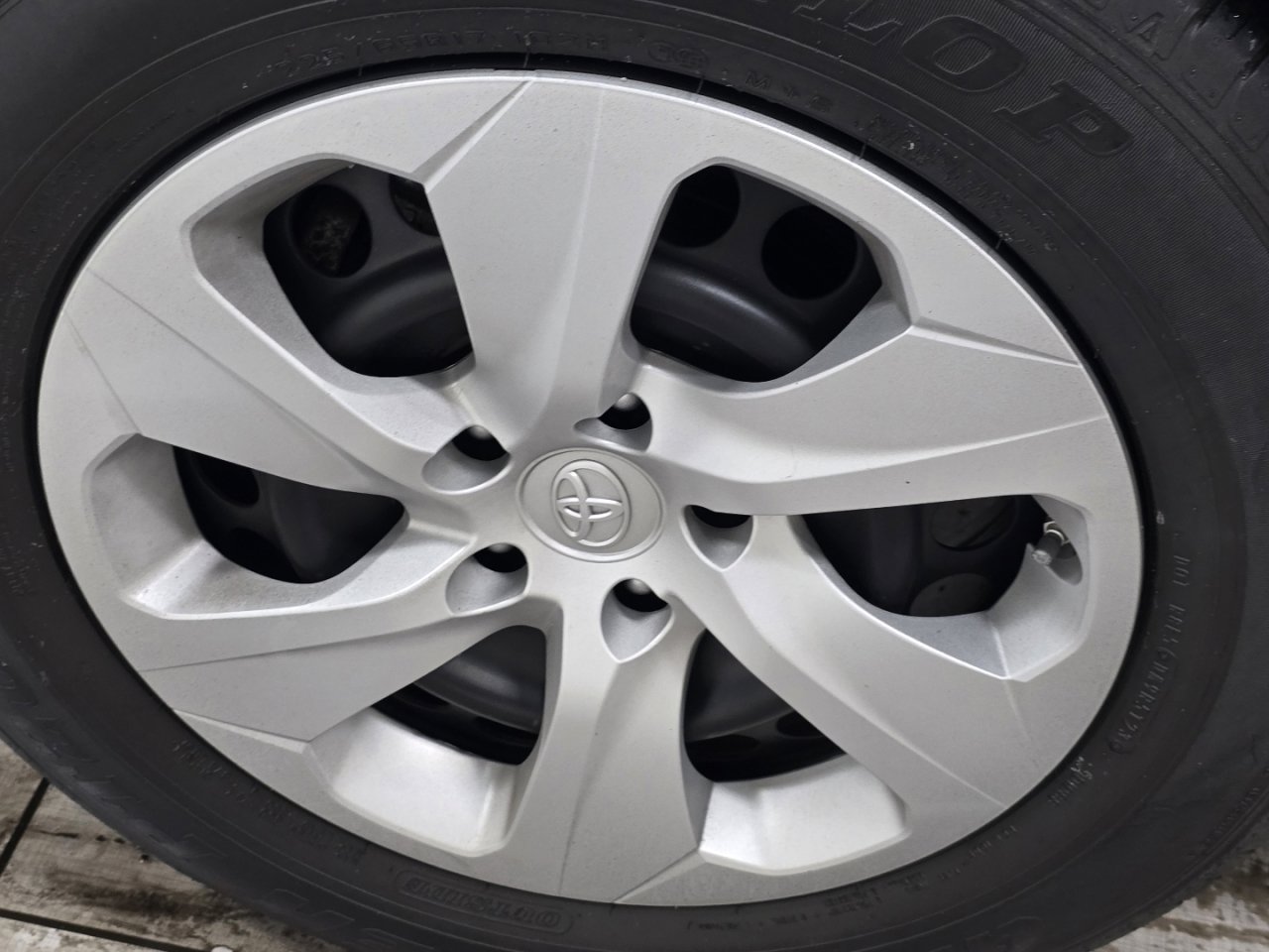 Certified 2024 Toyota RAV4 LE image 9