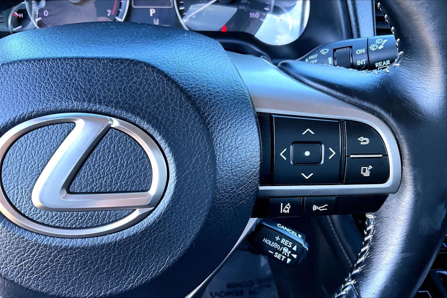 Used 2018 Lexus RX 350L AWD image 25